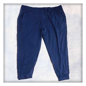 Capri workout pants
